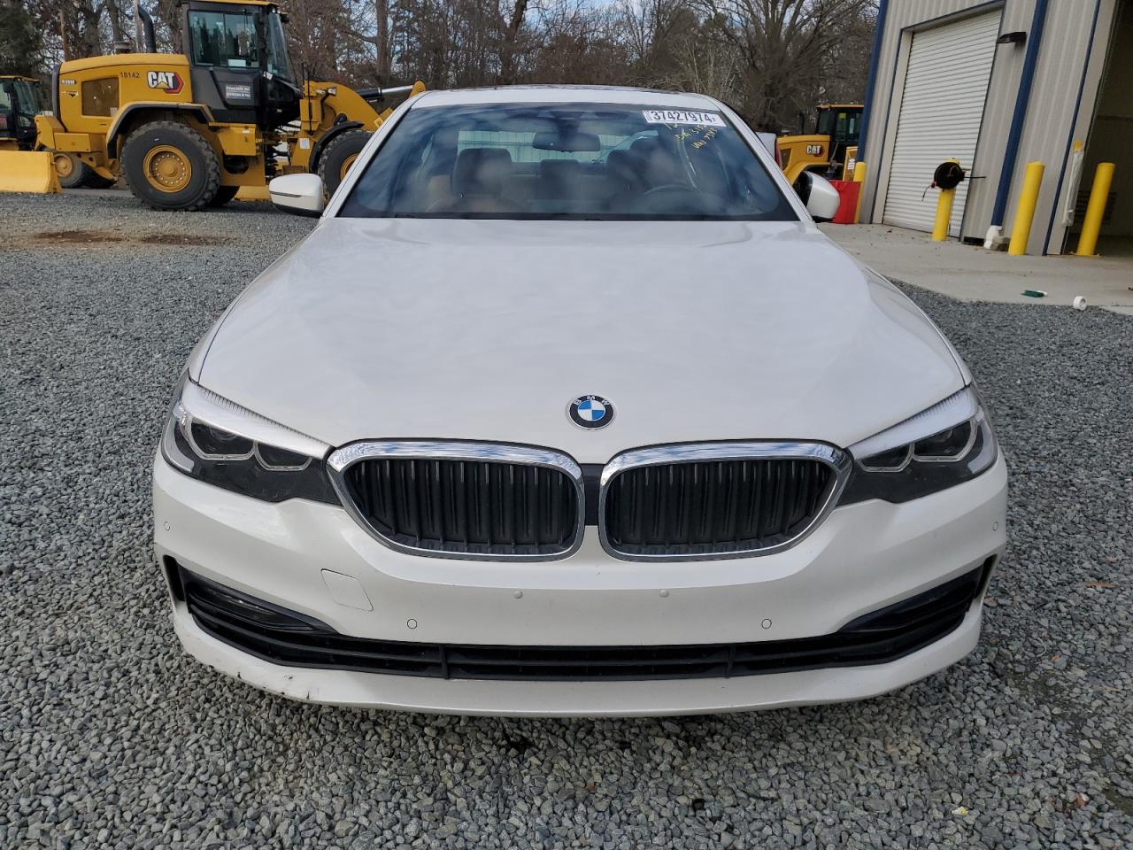 Photo 4 VIN: WBAJE7C52JWC57343 - BMW 5ER 