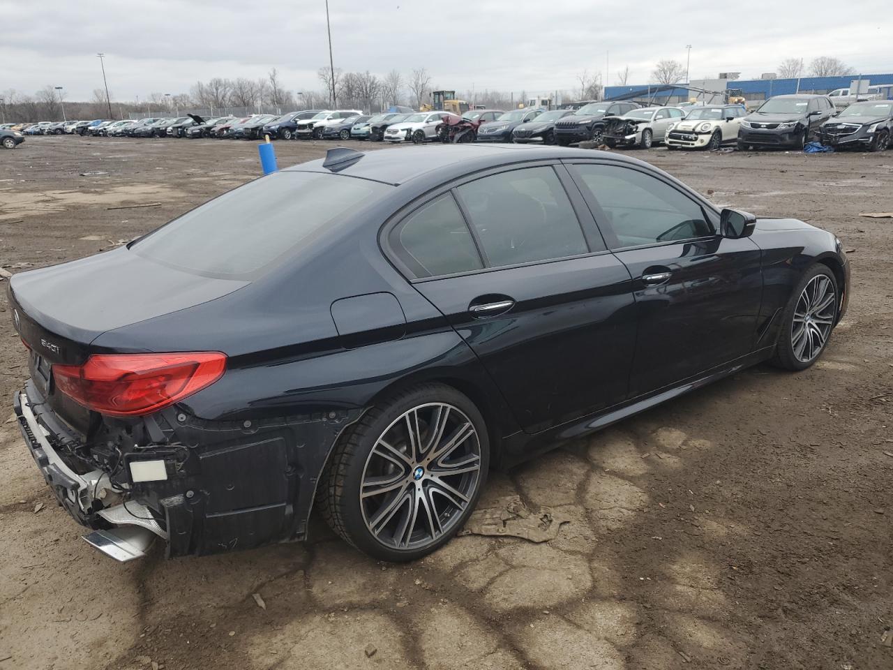 Photo 2 VIN: WBAJE7C52JWC57553 - BMW 5ER 