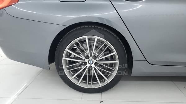 Photo 35 VIN: WBAJE7C52KWW16544 - BMW 540 