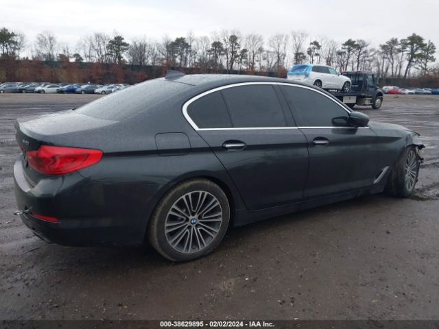 Photo 3 VIN: WBAJE7C53JWC55410 - BMW 540I 