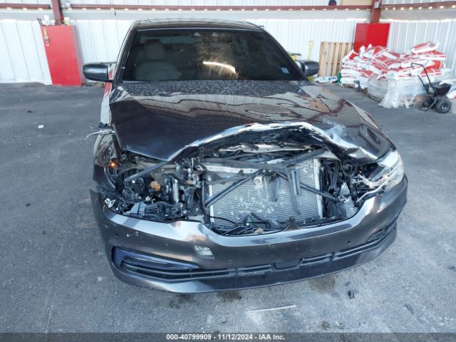 Photo 5 VIN: WBAJE7C54JWC56954 - BMW 540I 