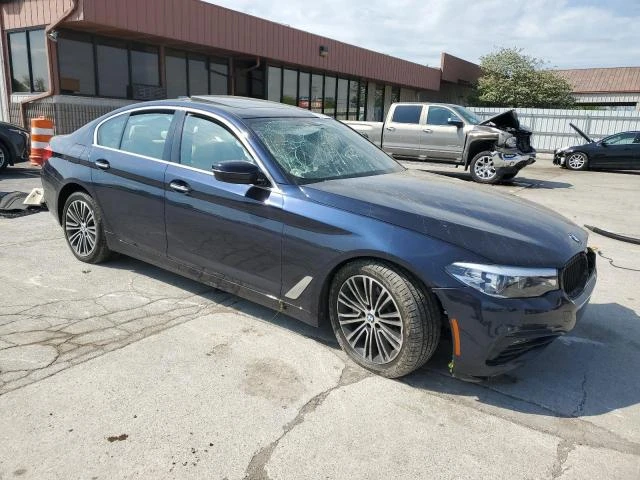 Photo 3 VIN: WBAJE7C54JWD49585 - BMW 540 XI 