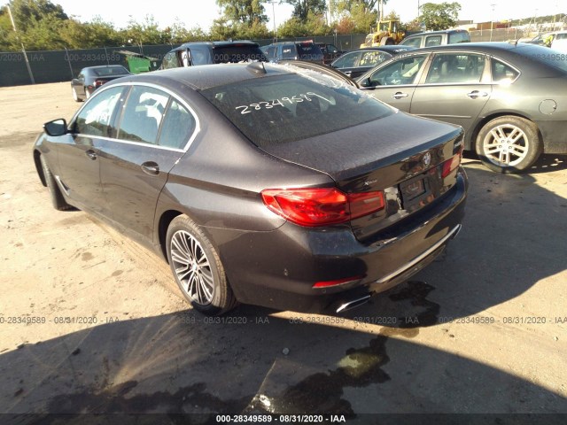 Photo 2 VIN: WBAJE7C54KWW28064 - BMW 5 SERIES 