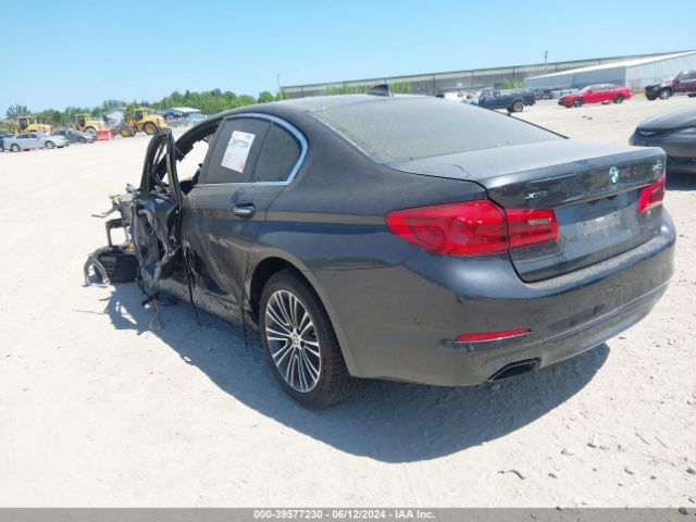 Photo 2 VIN: WBAJE7C55JWC55831 - BMW 540I 