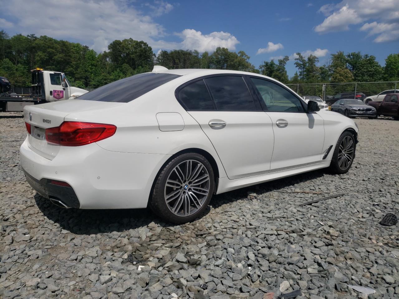 Photo 2 VIN: WBAJE7C56JWC56731 - BMW 5ER 