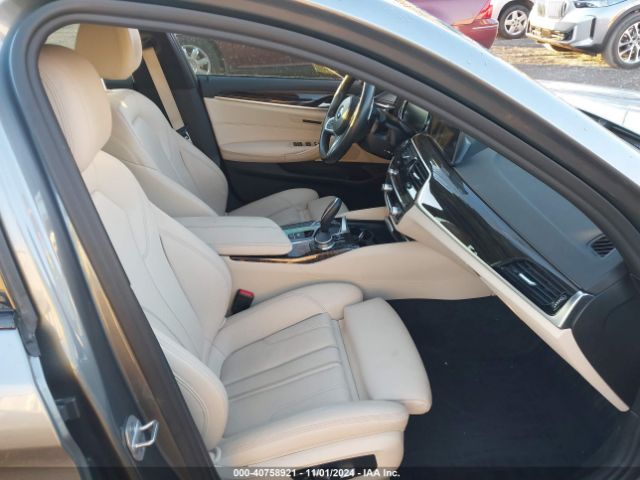 Photo 4 VIN: WBAJE7C56JWD53279 - BMW 540I 