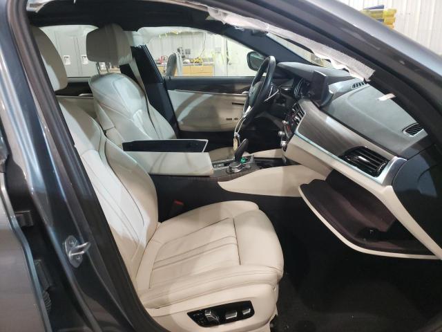 Photo 4 VIN: WBAJE7C57KG892745 - BMW 540IX 