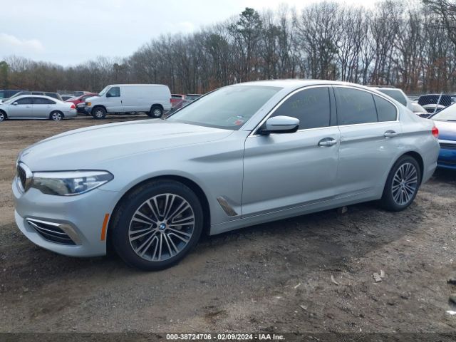 Photo 1 VIN: WBAJE7C57KG892972 - BMW 540I 