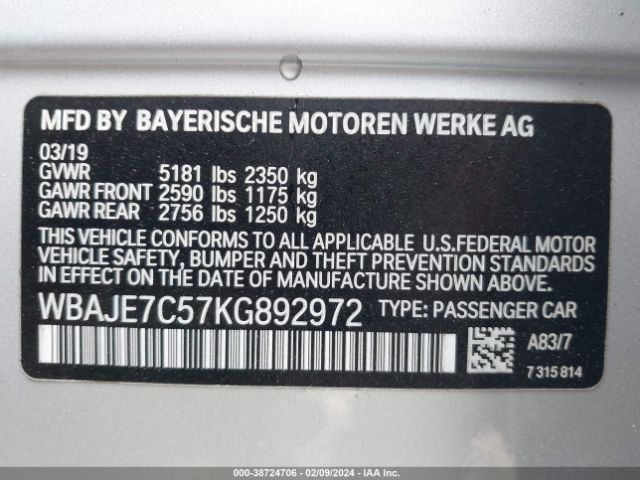 Photo 8 VIN: WBAJE7C57KG892972 - BMW 540I 