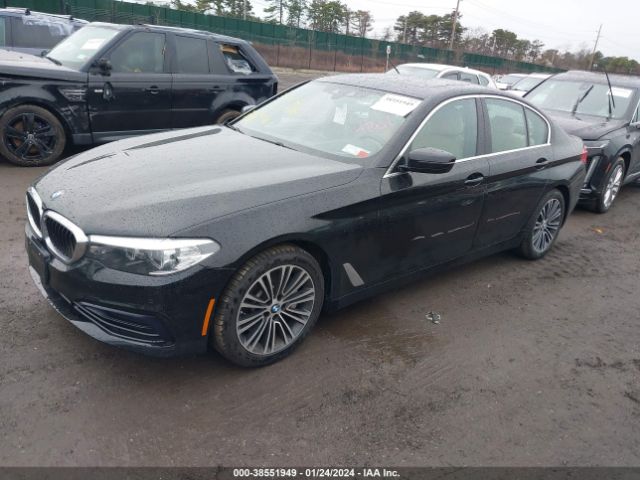 Photo 1 VIN: WBAJE7C57KWW41553 - BMW 540I 