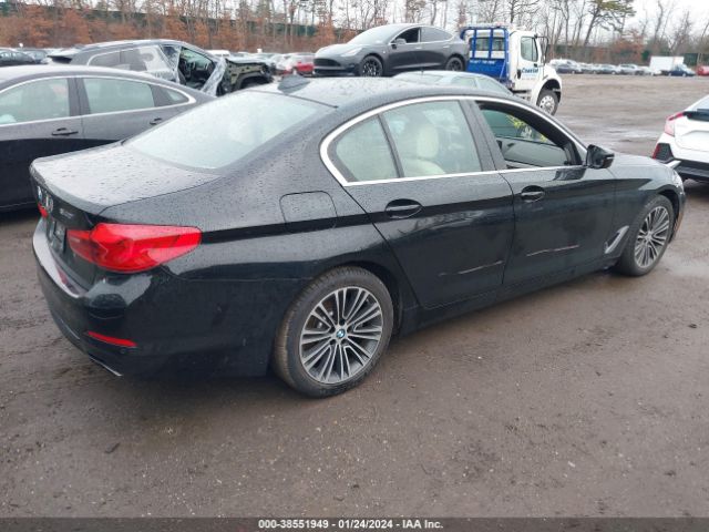 Photo 3 VIN: WBAJE7C57KWW41553 - BMW 540I 