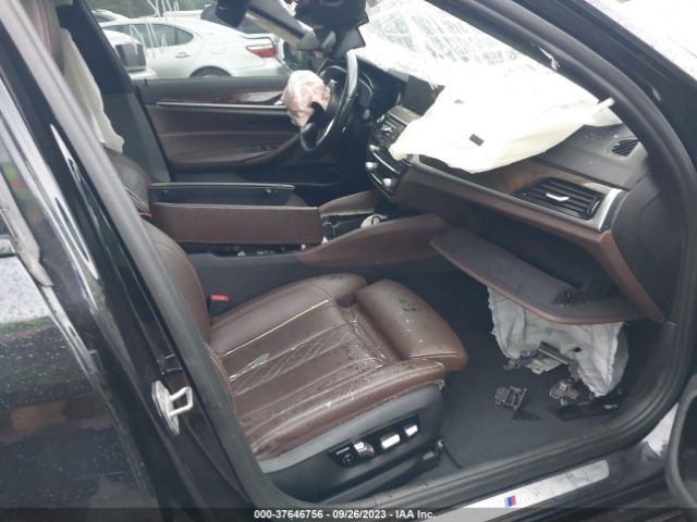 Photo 4 VIN: WBAJE7C58JG892333 - BMW 540I 