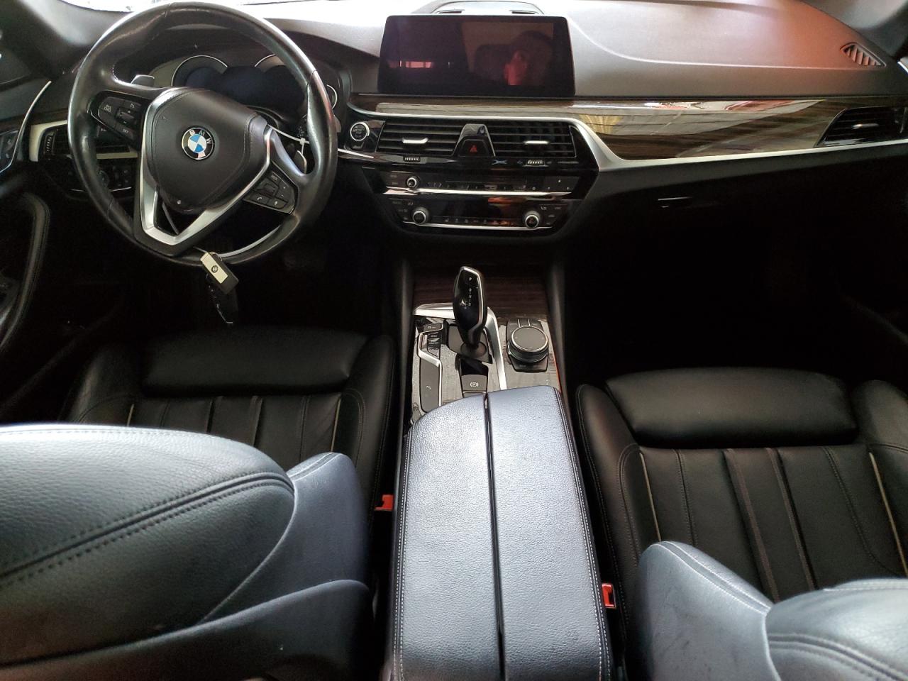 Photo 7 VIN: WBAJE7C58JWC56889 - BMW 540I 