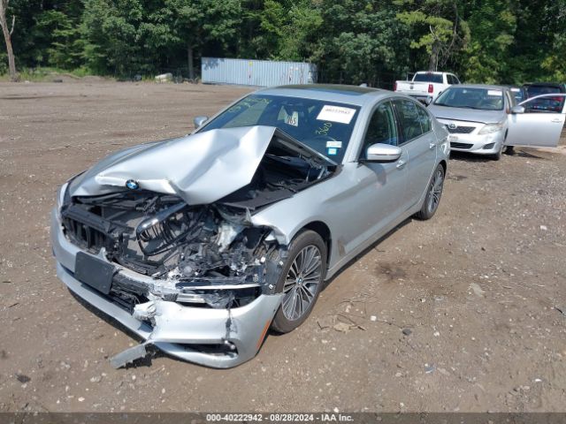 Photo 1 VIN: WBAJE7C58JWD53235 - BMW 540I 