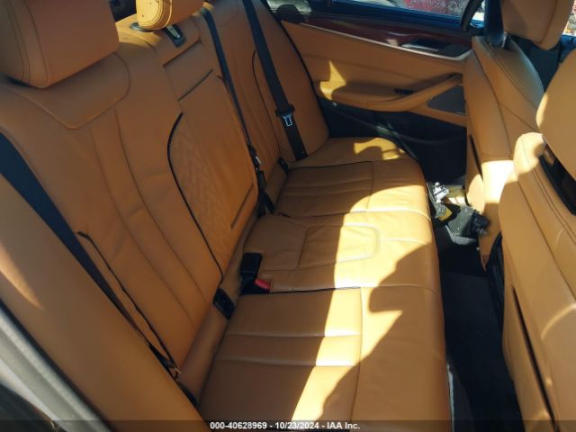 Photo 7 VIN: WBAJE7C58KG892575 - BMW 540I 