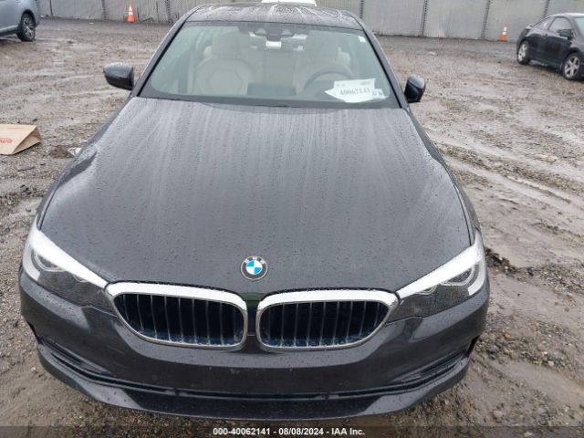 Photo 5 VIN: WBAJE7C58KWW12630 - BMW 540I 