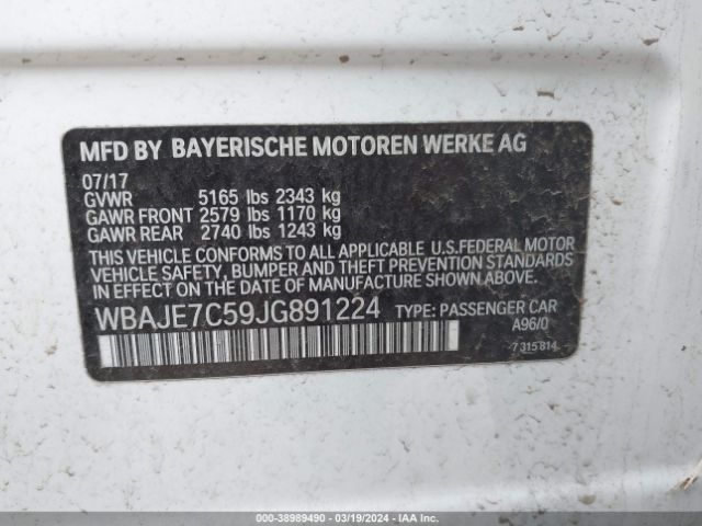 Photo 8 VIN: WBAJE7C59JG891224 - BMW 540I 