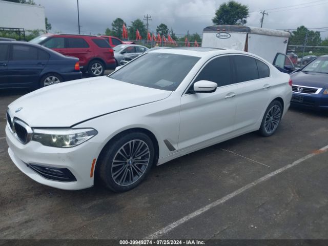 Photo 1 VIN: WBAJE7C5XJG891054 - BMW 540I 