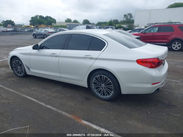 Photo 2 VIN: WBAJE7C5XJG891054 - BMW 540I 