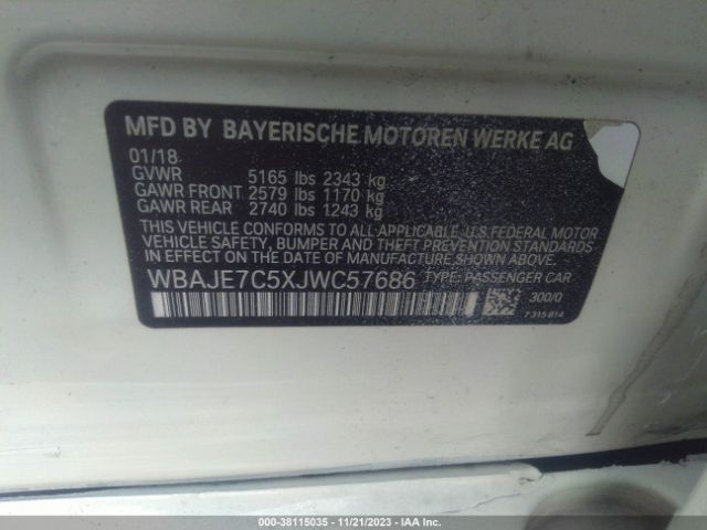 Photo 8 VIN: WBAJE7C5XJWC57686 - BMW 540I 