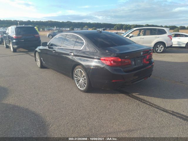 Photo 2 VIN: WBAJE7C5XJWD49509 - BMW 5 