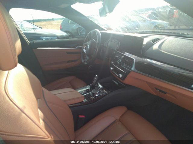 Photo 4 VIN: WBAJE7C5XJWD49509 - BMW 5 