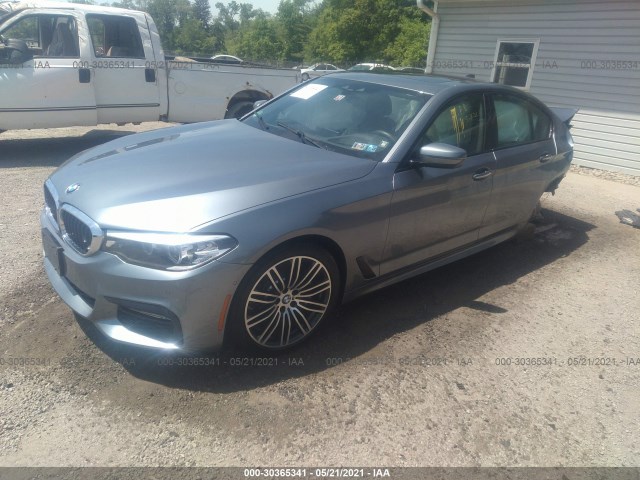 Photo 1 VIN: WBAJE7C5XJWD53818 - BMW 5 