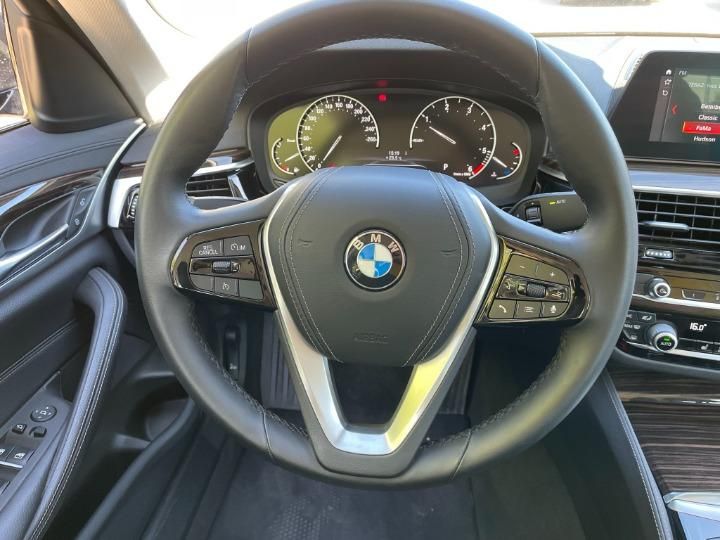 Photo 33 VIN: WBAJF11080CD87306 - BMW 5 SERIES SALOON 