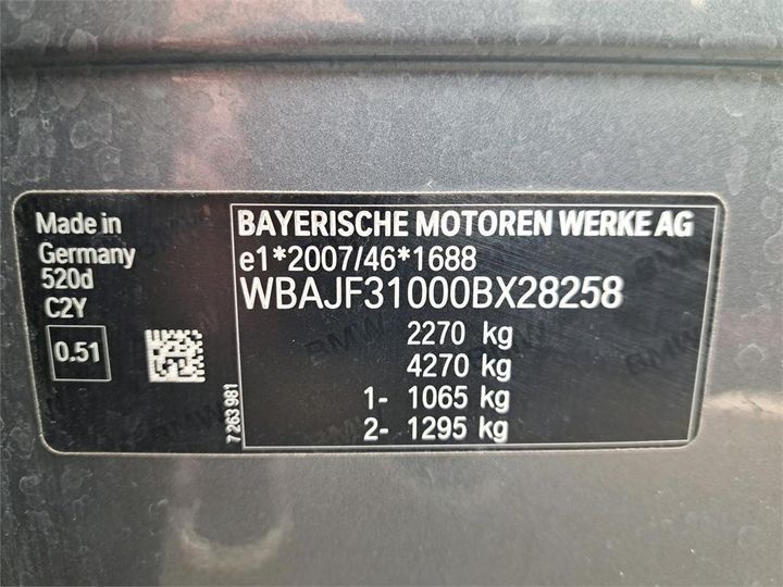 Photo 12 VIN: WBAJF31000BX28258 - BMW SERIE 5 