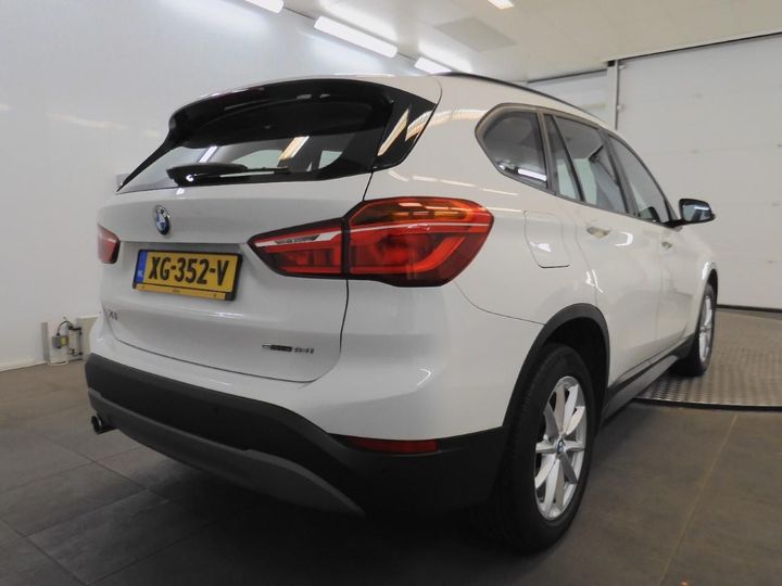 Photo 2 VIN: WBAJG110003G84390 - BMW X1 