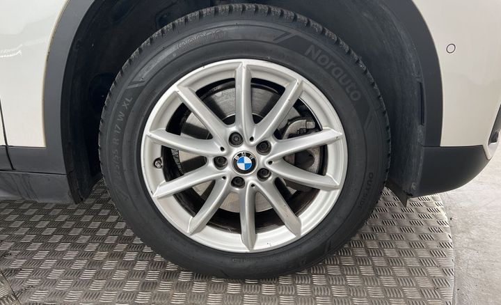 Photo 20 VIN: WBAJG31040EE27734 - BMW X1 