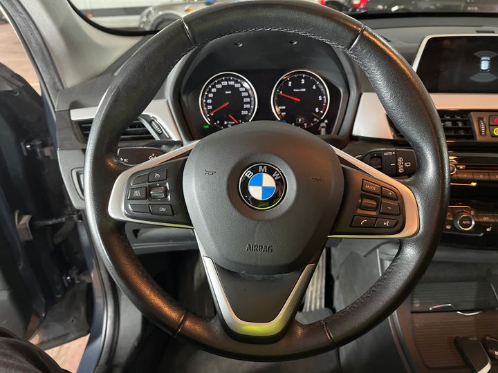 Photo 4 VIN: WBAJH11040ES47782 - BMW X1 '15 