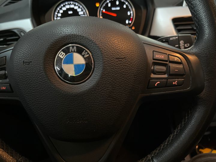 Photo 25 VIN: WBAJH110603G17175 - BMW X1 '15 