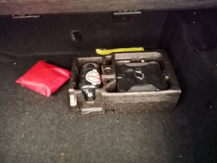 Photo 15 VIN: WBAJH51010EM85239 - BMW X1 &#3915 