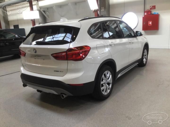 Photo 17 VIN: WBAJH5102KEK97347 - BMW X1 SUV 