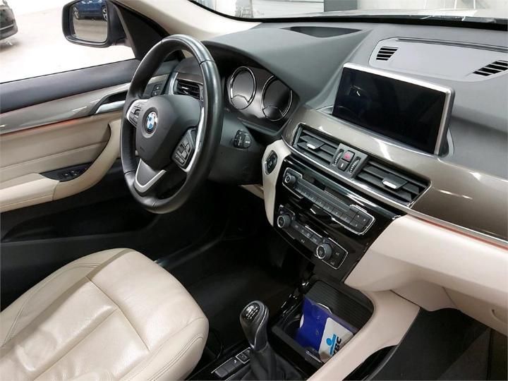 Photo 3 VIN: WBAJH510303G23068 - BMW X1 