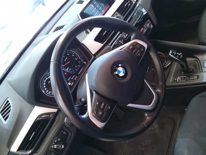 Photo 22 VIN: WBAJH51040EK93572 - BMW X1 