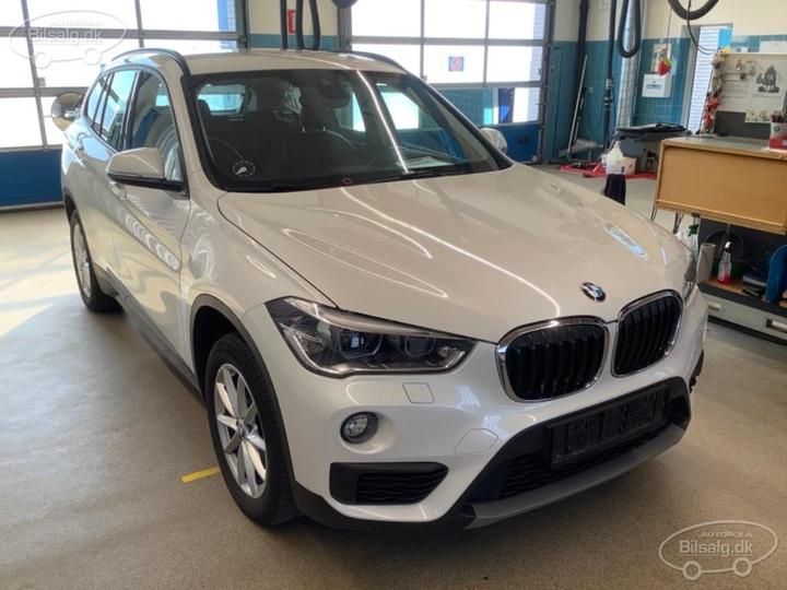 Photo 2 VIN: WBAJH5105K3J19069 - BMW X1 SUV 