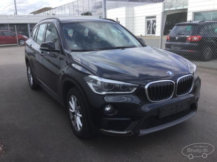 Photo 2 VIN: WBAJJ1107K3H53631 - BMW X1 SUV 