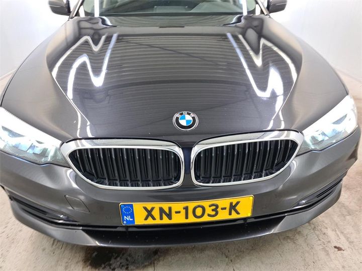 Photo 11 VIN: WBAJK51010BU91786 - BMW 520 