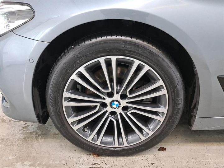 Photo 12 VIN: WBAJK51050BJ13499 - BMW 520 