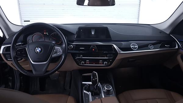 Photo 15 VIN: WBAJL1100JBM39914 - BMW 520 I 