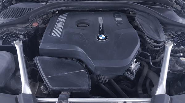 Photo 30 VIN: WBAJL1100JBM39914 - BMW 520 I 