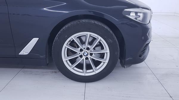 Photo 33 VIN: WBAJL1108JBM39790 - BMW 520 I 