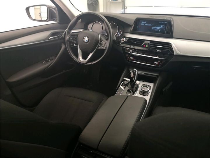 Photo 30 VIN: WBAJL31000G634960 - BMW 5 