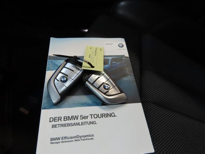 Photo 11 VIN: WBAJM71060G957981 - BMW 5 TOURING 