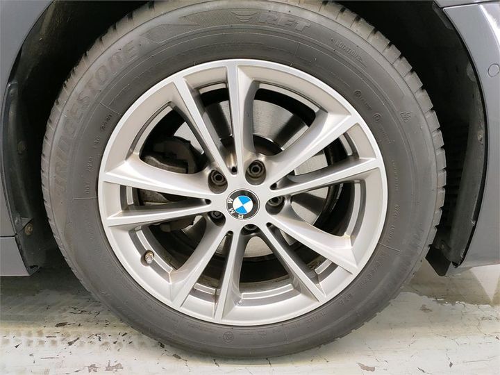 Photo 13 VIN: WBAJM710X0B067982 - BMW 520 