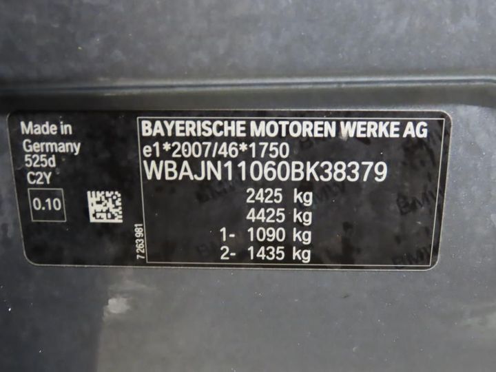 Photo 12 VIN: WBAJN11060BK38379 - BMW 5 TOURING 