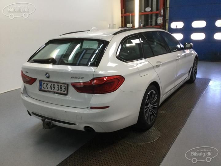 Photo 19 VIN: WBAJN5106KB267276 - BMW 5 SERIES TOURING 