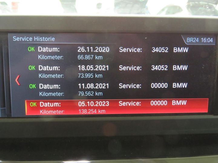 Photo 10 VIN: WBAJP31030BT83711 - BMW 520D 